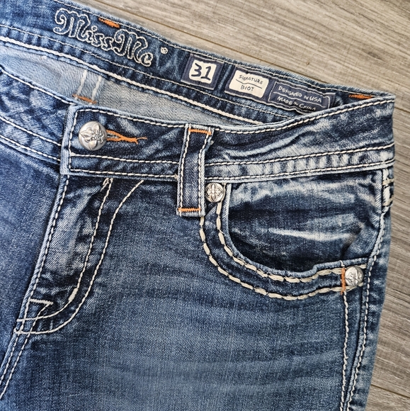 Miss Me Signature Boot Cut Embellished Women's Denim Jeans Size 31 - Picture 3 of 10